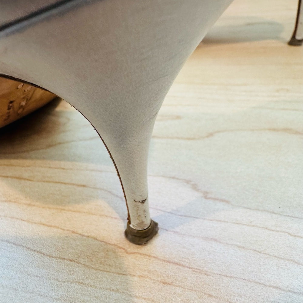 Vintage Givenchy Cream Heels d’Orsay Design - Picture 6 of 7